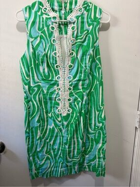 Lilly Pulitzer Green & White Sleeveless Printed Shift Dress with brocade Trim 10